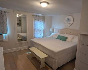 Affordable Beach Block - Ship Bottom - Bedroom