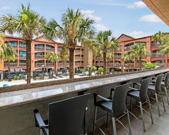 Clarion Pointe Galveston - Beachfront - Galveston - Bar