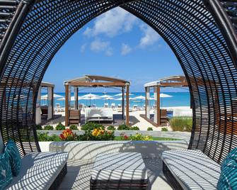 The Westin Grand Cayman Seven Mile Beach Resort & Spa - George Town - Uteplats