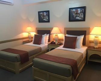 Phela Grande Hotel - General Santos - Habitación