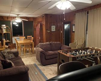 The Coast House is Available now for rental. Contact us today! - Aransas Pass - Obývací pokoj