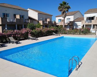Terres de France - Les Hauts du Maquis - Linguizzetta - Piscina