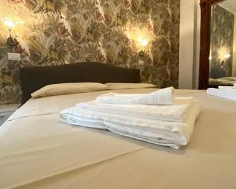 Al Teatro - Reggio Calabria - Bedroom