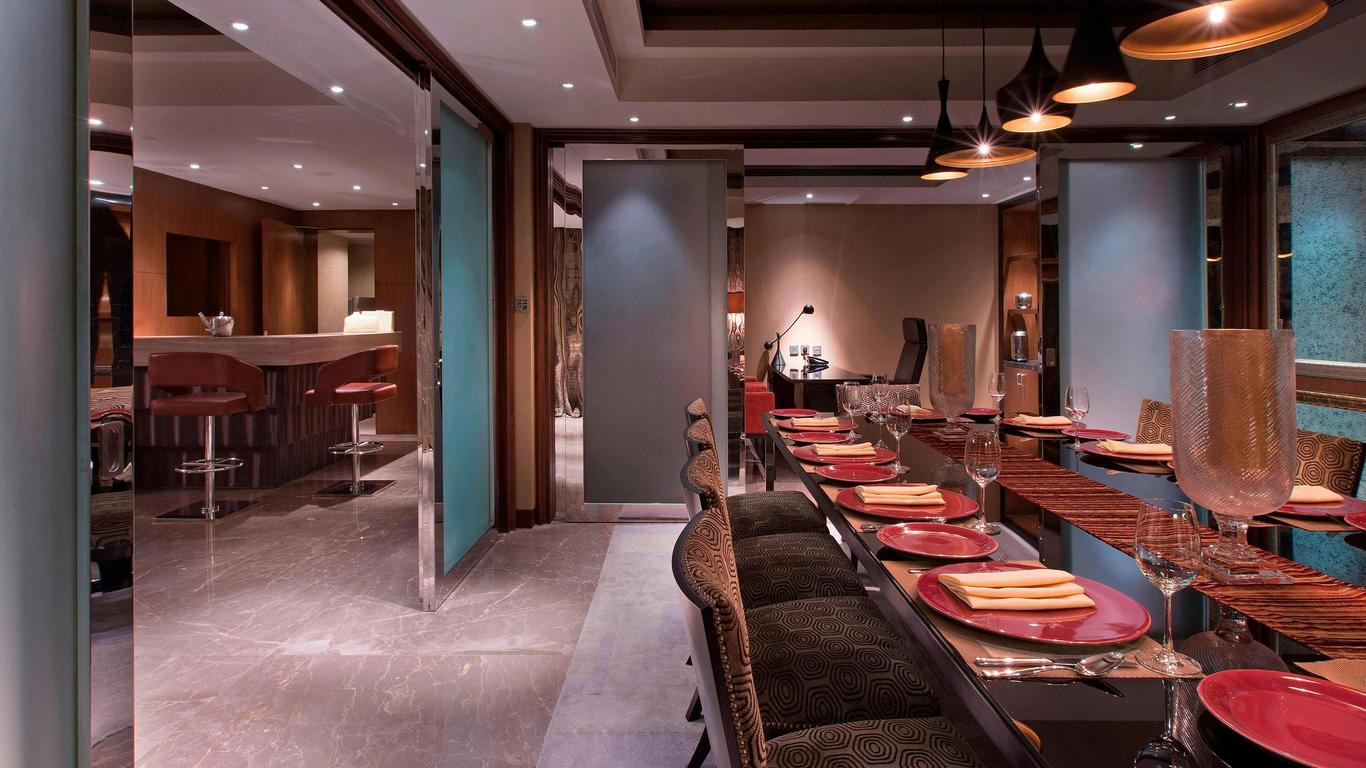 Sheraton Grand Bangalore Hotel at Brigade Gateway