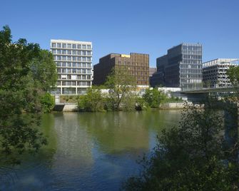 All Suites Hotel - Paris Pleyel - L'Ile Saint Denis - L'Île-Saint-Denis - Edificio
