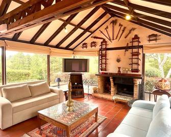 Fantástica Hacienda Represa Del Sisga Wifi Tv Bbq - Chocontá - Sala de estar