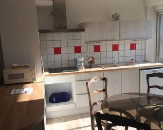 Appartement tout confort centre Baccarat - Baccarat - Cuisine