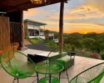 Welcome to Esencia de Miel Villas & Boutique Safari #4 - La Cruz - Balcón