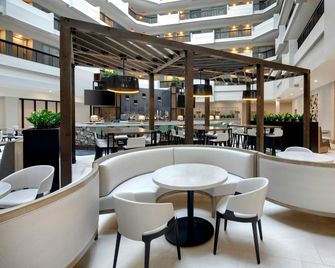 Embassy Suites by Hilton Atlanta Perimeter Center - Atlanta - Lobby