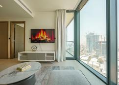 Yogi - Bright Apartment With Panoramic Cityscape Views - Dubai - Soggiorno