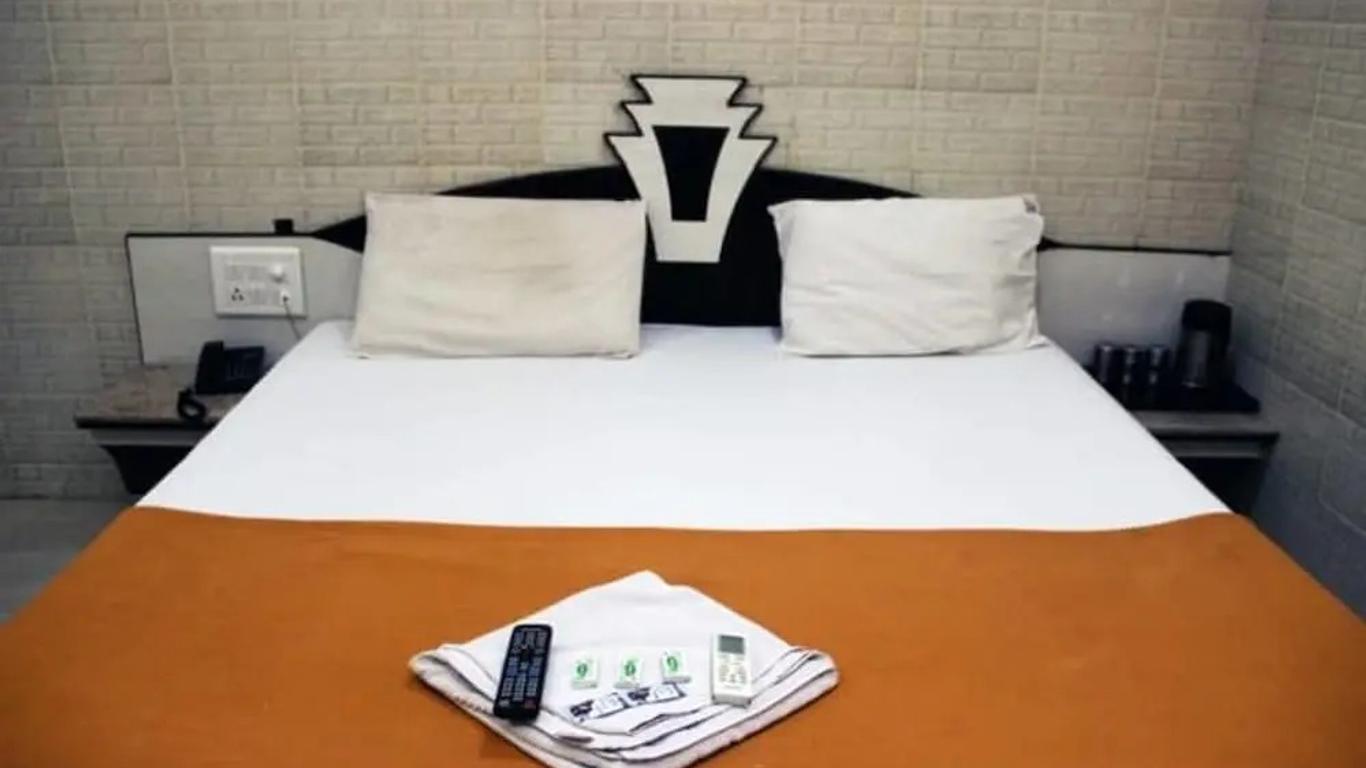 Hotel Apple Sai Residency