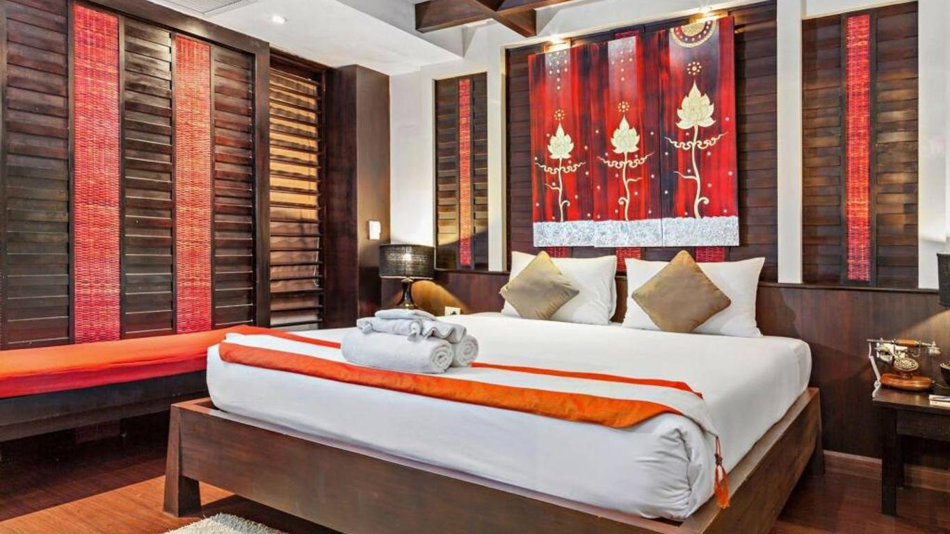 The Royal Palm Beach Front