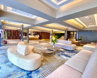 All Nite and Day Hotel Alam Sutera - Tangerang - Lobby