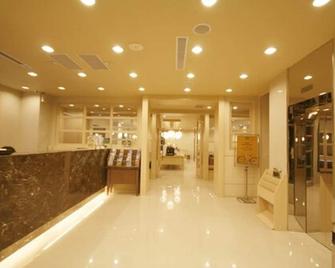 Kindness Hotel - Tainan Minsheng - Tainan City - Front desk