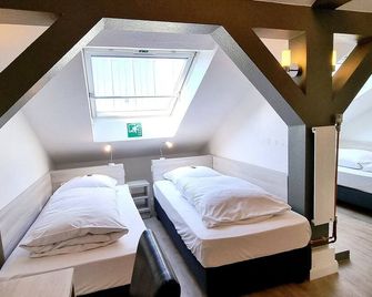 Adler Hotel Frankfurt - Fráncfort - Habitación