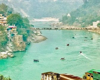 Skyard Hostel Rishikesh Laxman Jhula - Rishikesh - Outdoor view