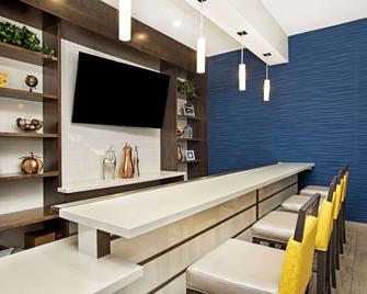 La Quinta Inn & Suites by Wyndham Page at Lake Powell - Page - Bar