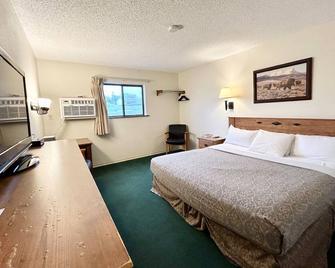 Homestead Inn - Wolf Point - Bedroom