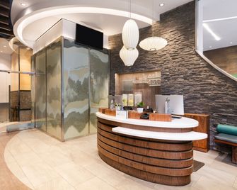 Even Hotel New York - Times Square South By IHG - New York - Receptionist