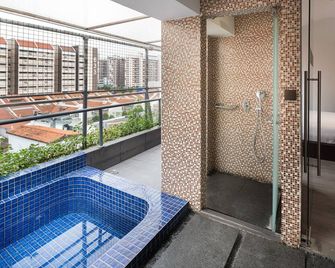 A Hotel Dickson, Stay From 9pm To 8am - Singapur