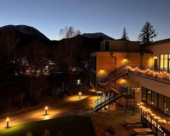 The Pad - Silverthorne - Building