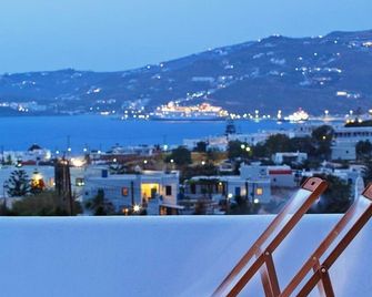 Aether Boutique Stay - Míkonos - Balcón