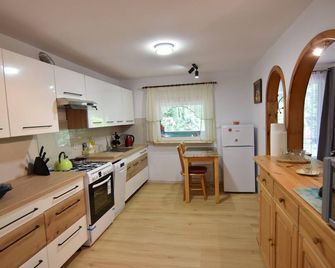 Holiday Home In Zakowo Near Lake - Sulęczyno - Cocina