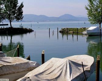 La Casetta Dei Cedri - Magione - Außenansicht