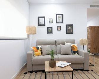 Dorm4You Arena - Valencia - Sala de estar