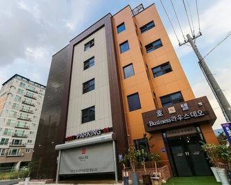 Pohang Jangseongdong Lausdeo - Pohang - Edificio