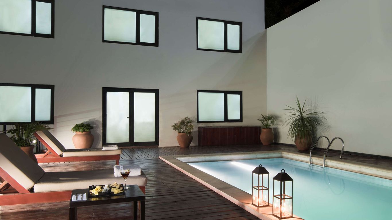 إن إتش مندوزا كورديليرا