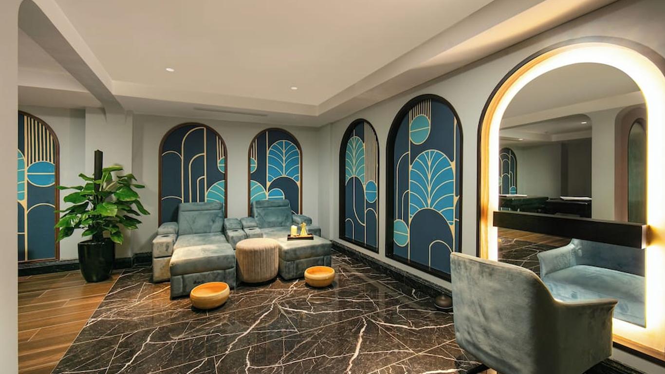 ماي دي فيل ليك سايد هوتل