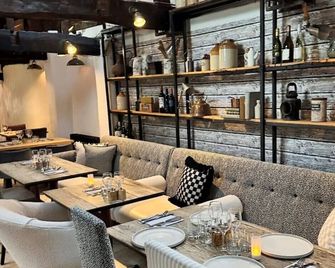 White Hart Hotel - Wallingford - Restaurant