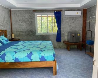 반사바이 풀 빌라 게스트하우스 - 카놈 - 침실