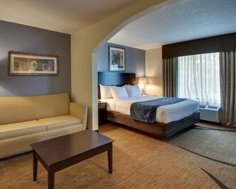 Wingfield Inn & Suites - אוונסבורו - חדר שינה