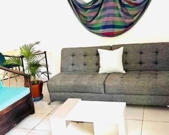 Coco Beach Dome - Los Cobanos - Living room