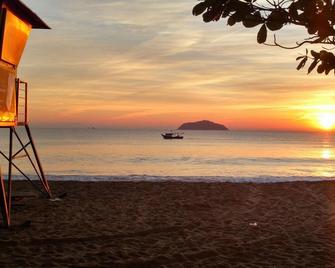 Rede Andrade Atlântico - Piçarras - Beach