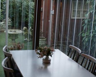 Hotel Domstad - אוטרכט - חדר אוכל