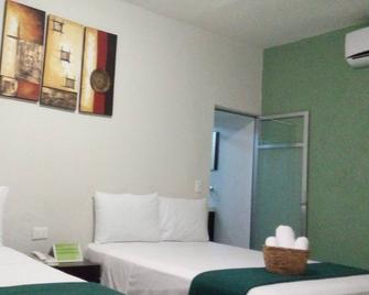 Hotel Rosvel, Hab. Family Suite: (Max 4) - Palenque - Slaapkamer