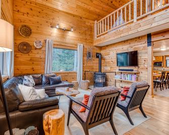 Blue Pine Chalet - Government Camp - Вітальня