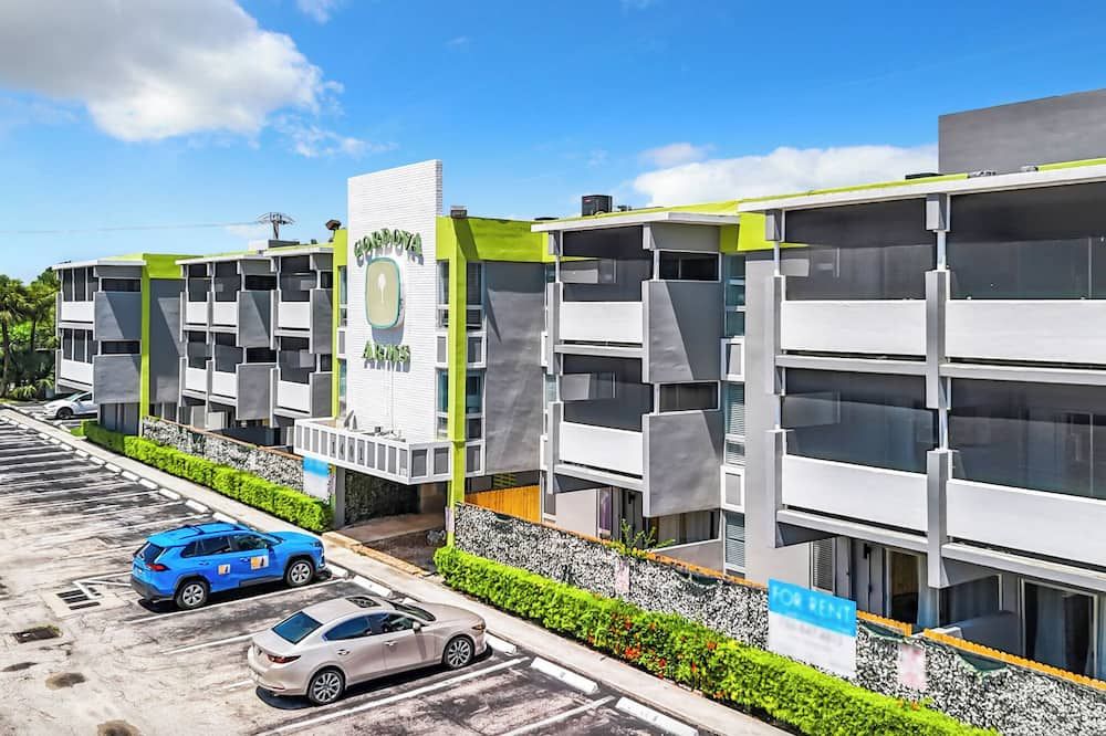 Cordova Arms on the River by Rocketstay - פורט לודרדייל - בניין