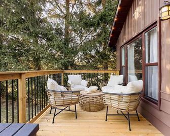 Cameron's Peaceful Pines, King Bed! - Bayfield - Balcony