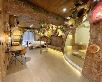 Love You Little House Designer Homestay (Shuncheng Wanda Branch) - Fu-šun - Ložnice