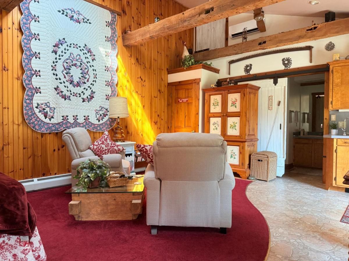 Hillside Farm B & B
