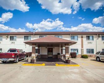 Quality Inn Forsyth - Forsyth - Edificio