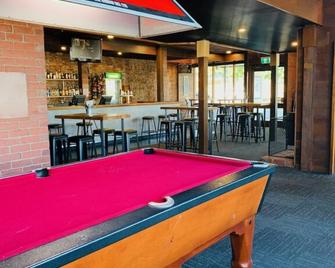 Caledonian Hotel Motel - Hamilton - Bar