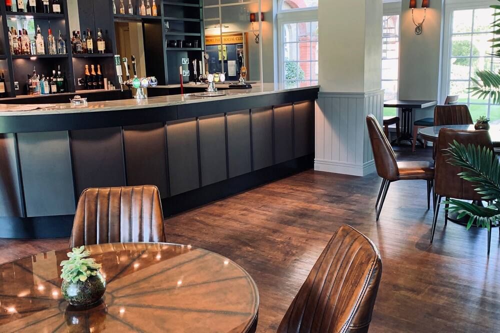 بادجمور بارك بد آند بريكفاست آند جولف كلوب