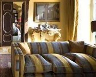 Riviera di Chiaia - Naples - Living room