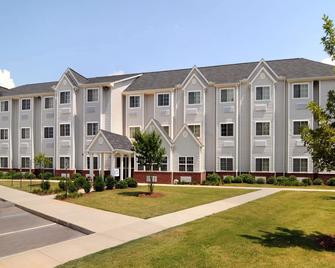 Microtel Inn & Suites by Wyndham Huntsville - Huntsville - Rakennus
