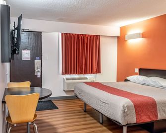 Motel 6 Fort Nelson. Bc - Fort Nelson - Chambre